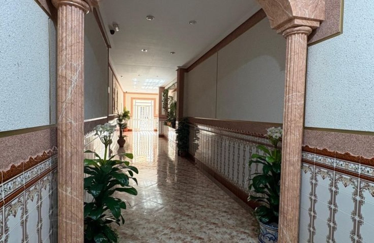 Herverkoop - Appartement -
Torrevieja - Costa Blanca