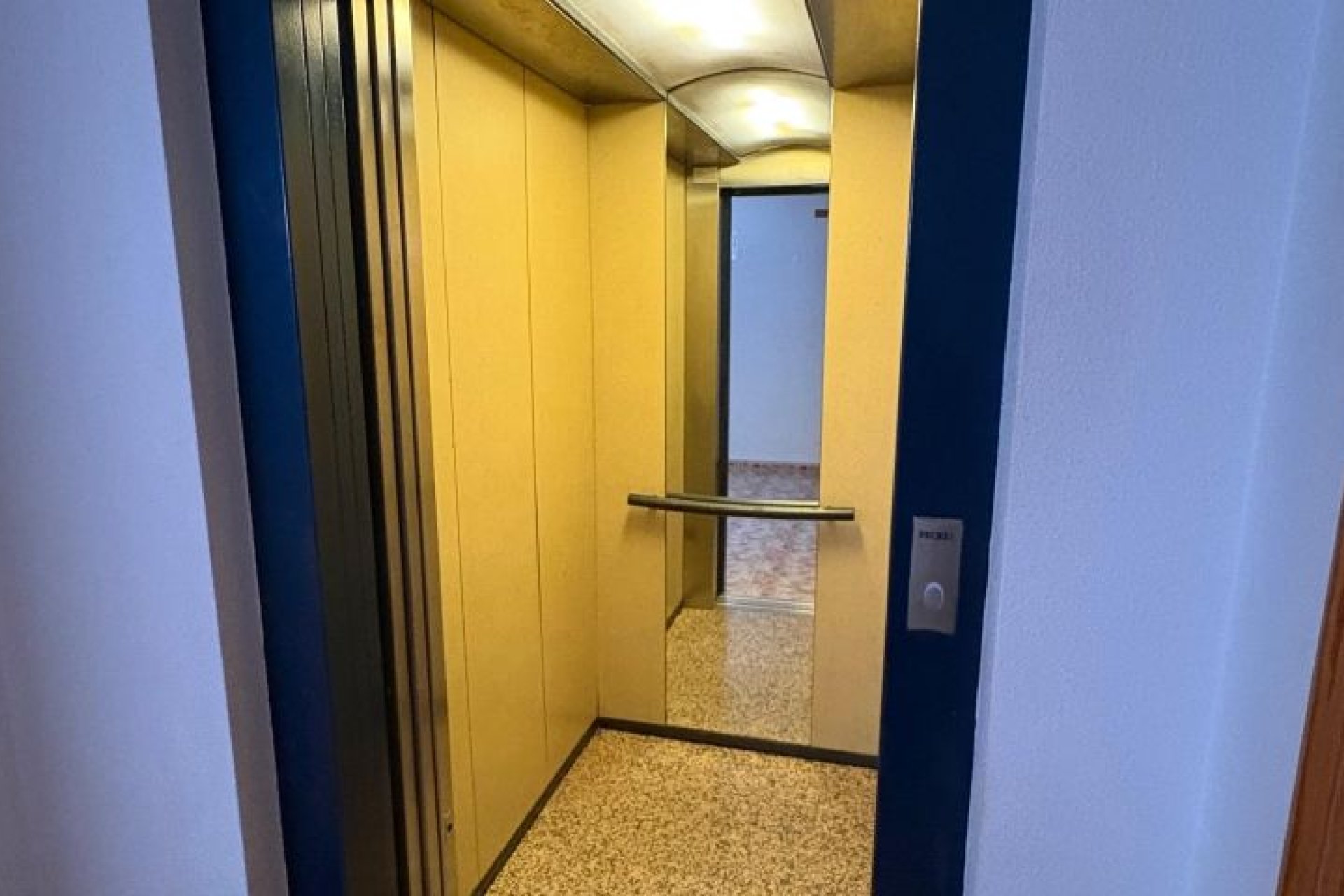 Herverkoop - Appartement -
Torrevieja - Costa Blanca