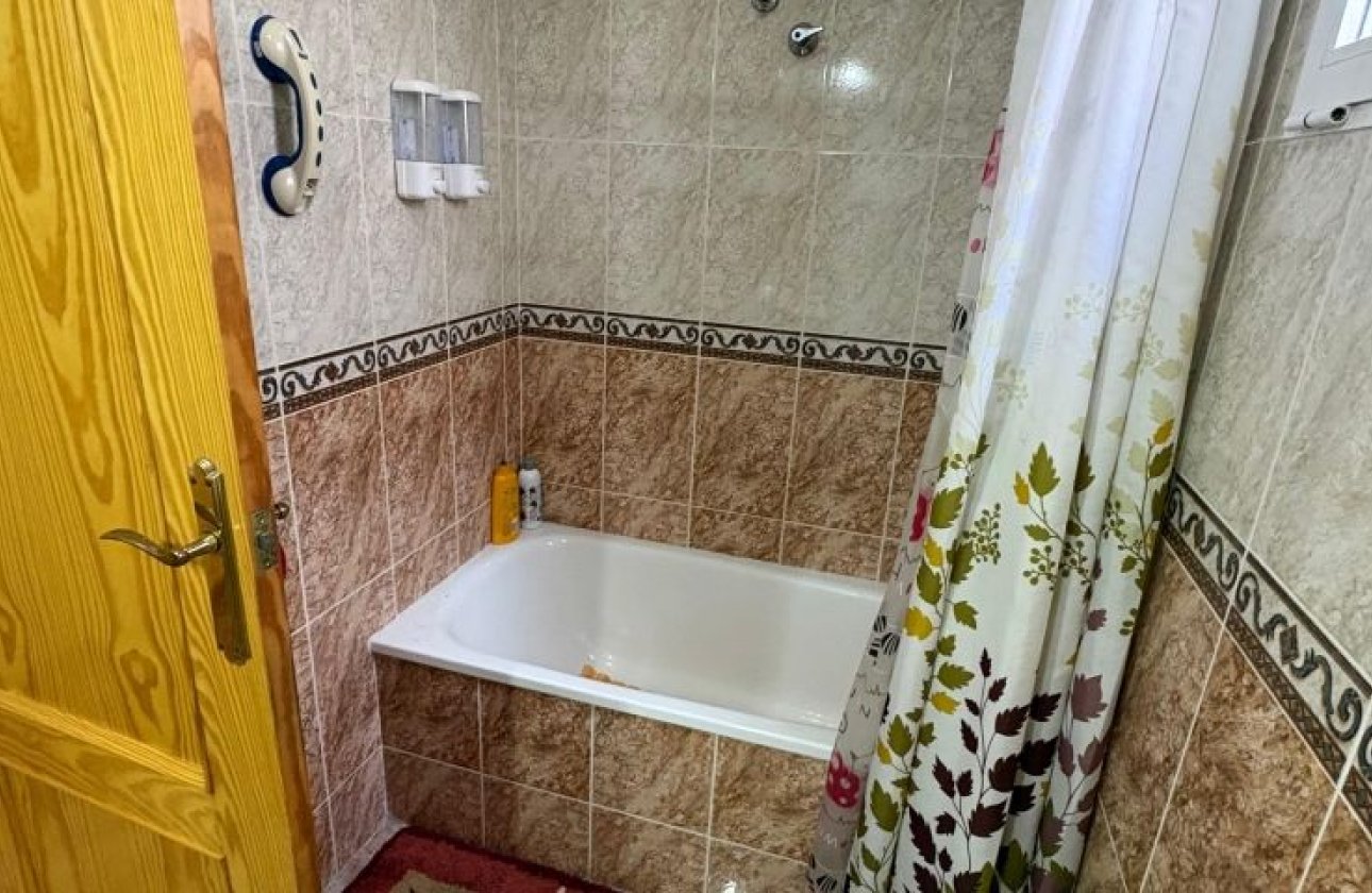 Herverkoop - Appartement -
Torrevieja - Costa Blanca