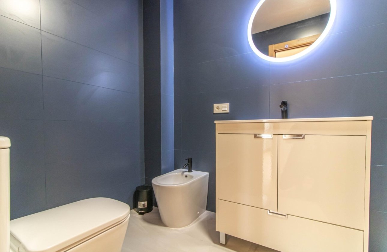 Herverkoop - Appartement -
Torrevieja - Costa Blanca