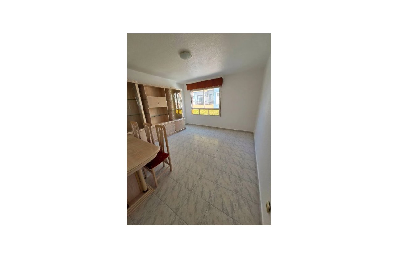 Herverkoop - Appartement -
Torrevieja - Costa Blanca