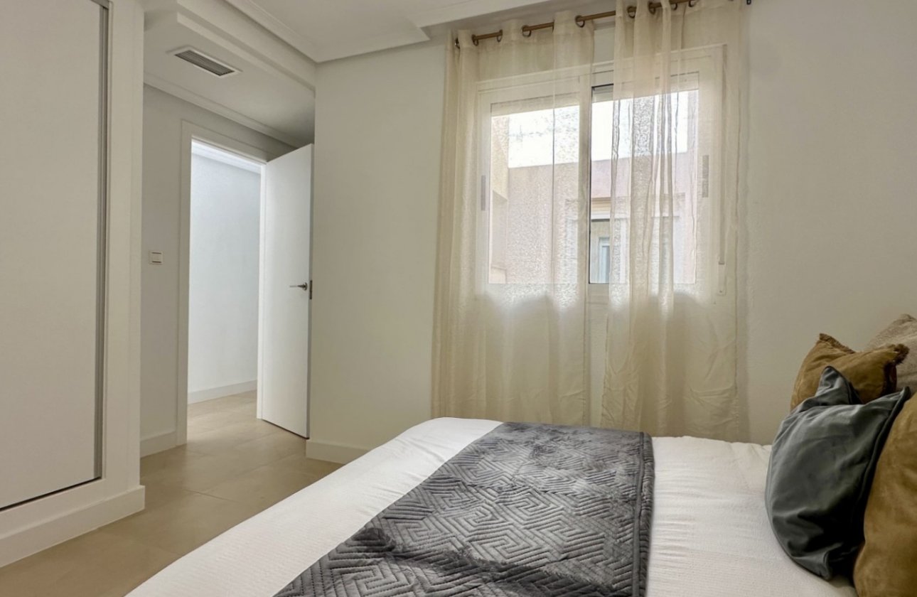 Herverkoop - Appartement -
Torrevieja - Costa Blanca