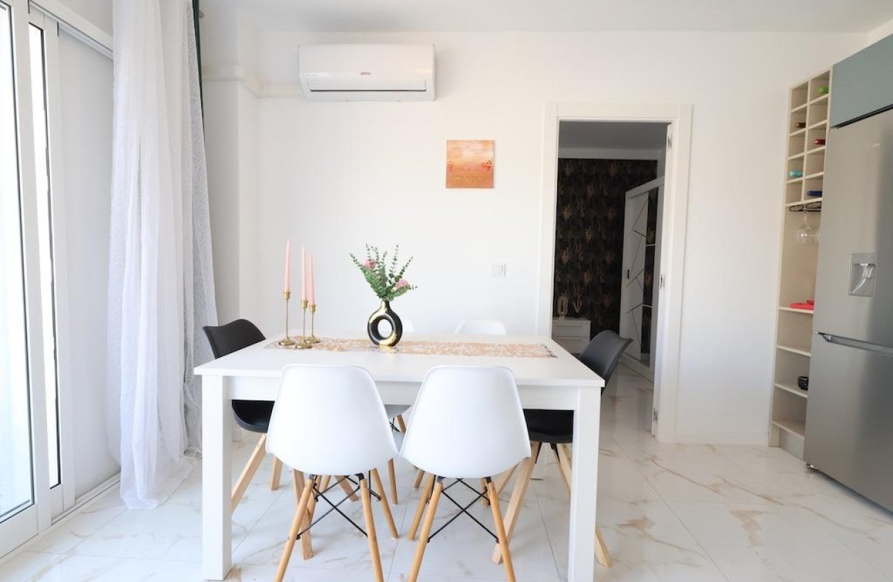 Herverkoop - Appartement -
Torrevieja - Costa Blanca