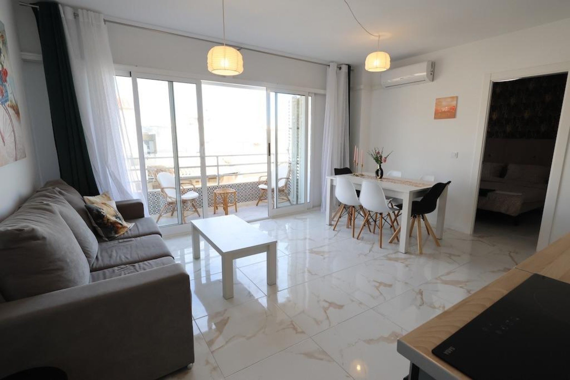 Herverkoop - Appartement -
Torrevieja - Costa Blanca