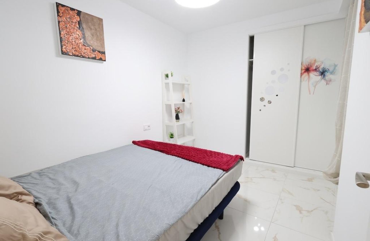 Herverkoop - Appartement -
Torrevieja - Costa Blanca