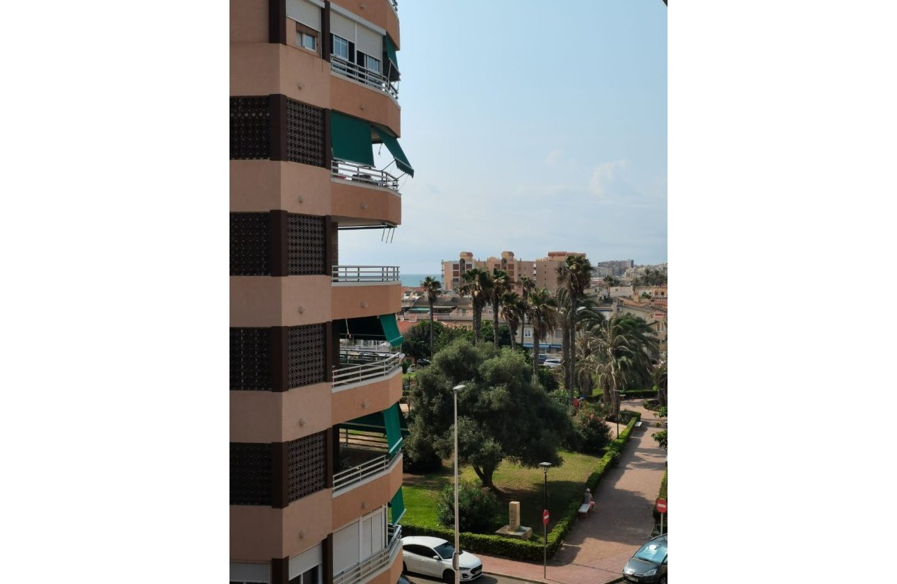 Herverkoop - Appartement -
Torrevieja - Costa Blanca