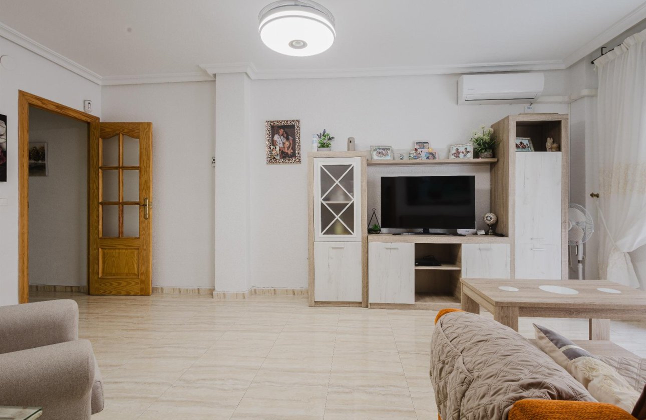 Herverkoop - Appartement -
Torrevieja - Costa Blanca