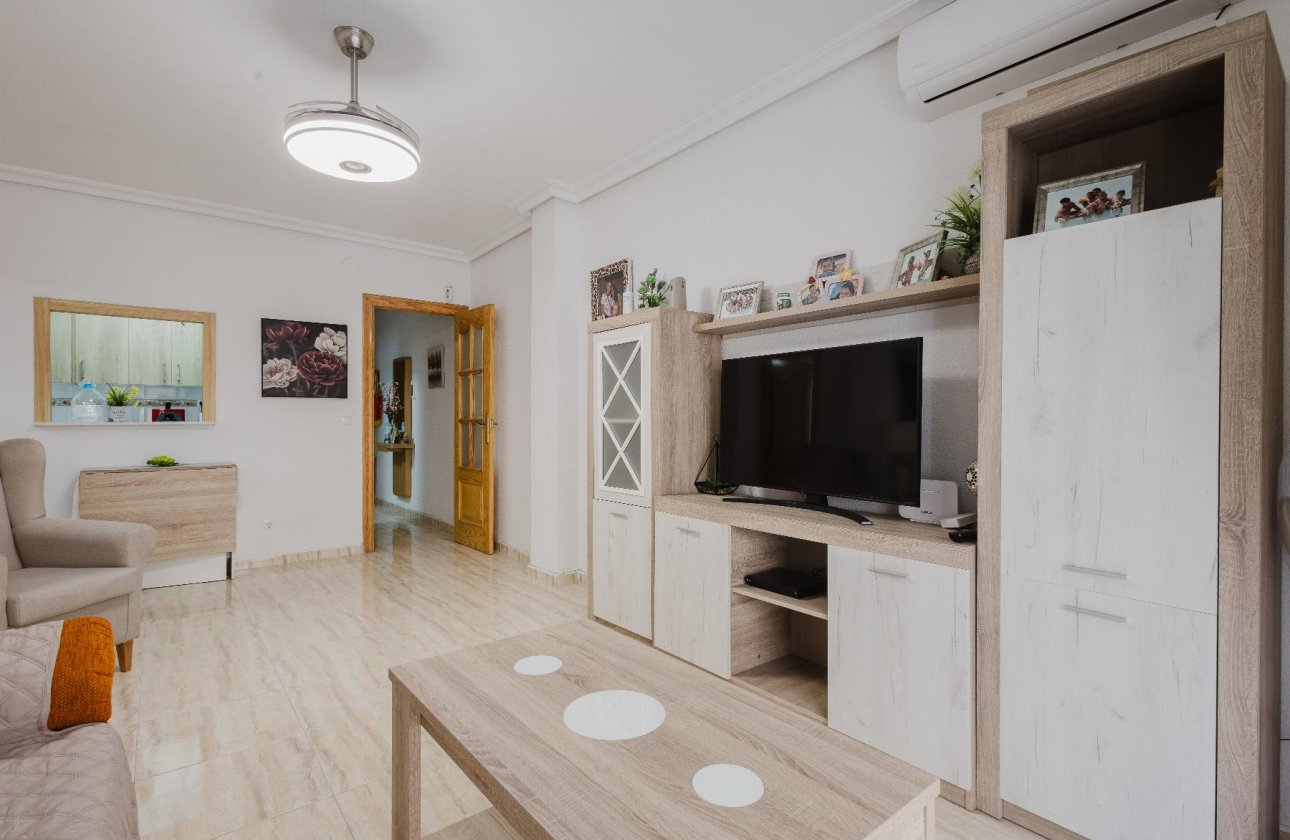 Herverkoop - Appartement -
Torrevieja - Costa Blanca