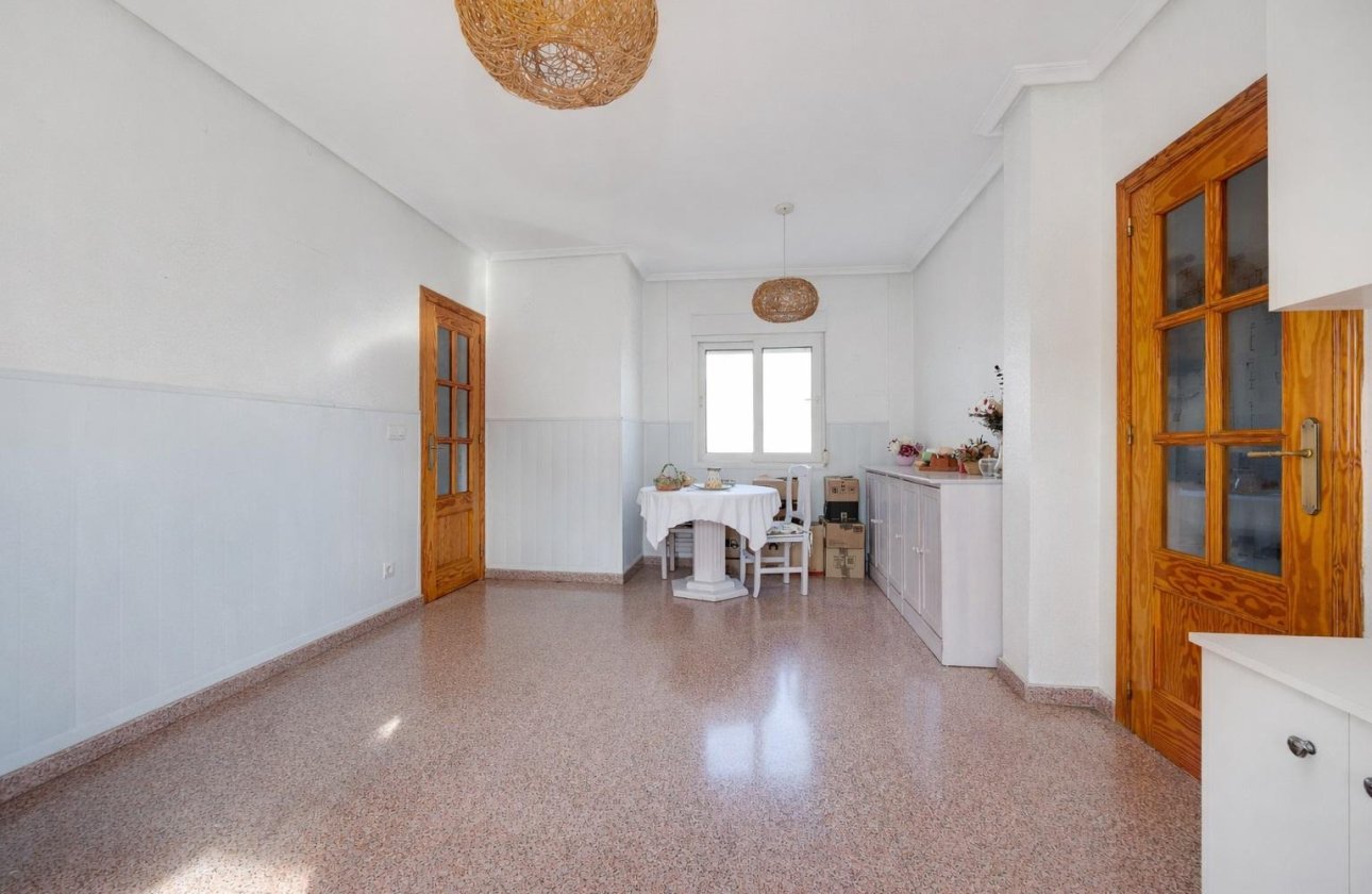 Herverkoop - Appartement -
Torrevieja - Costa Blanca