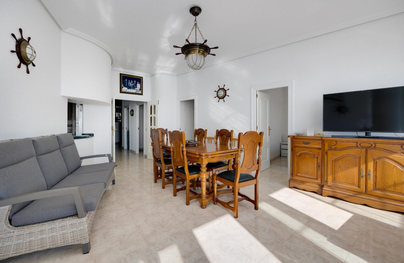 Herverkoop - Appartement -
Torrevieja - Costa Blanca