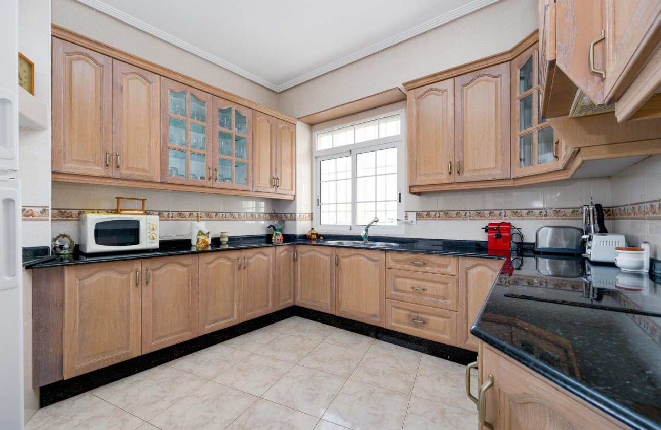 Herverkoop - Appartement -
Torrevieja - Costa Blanca