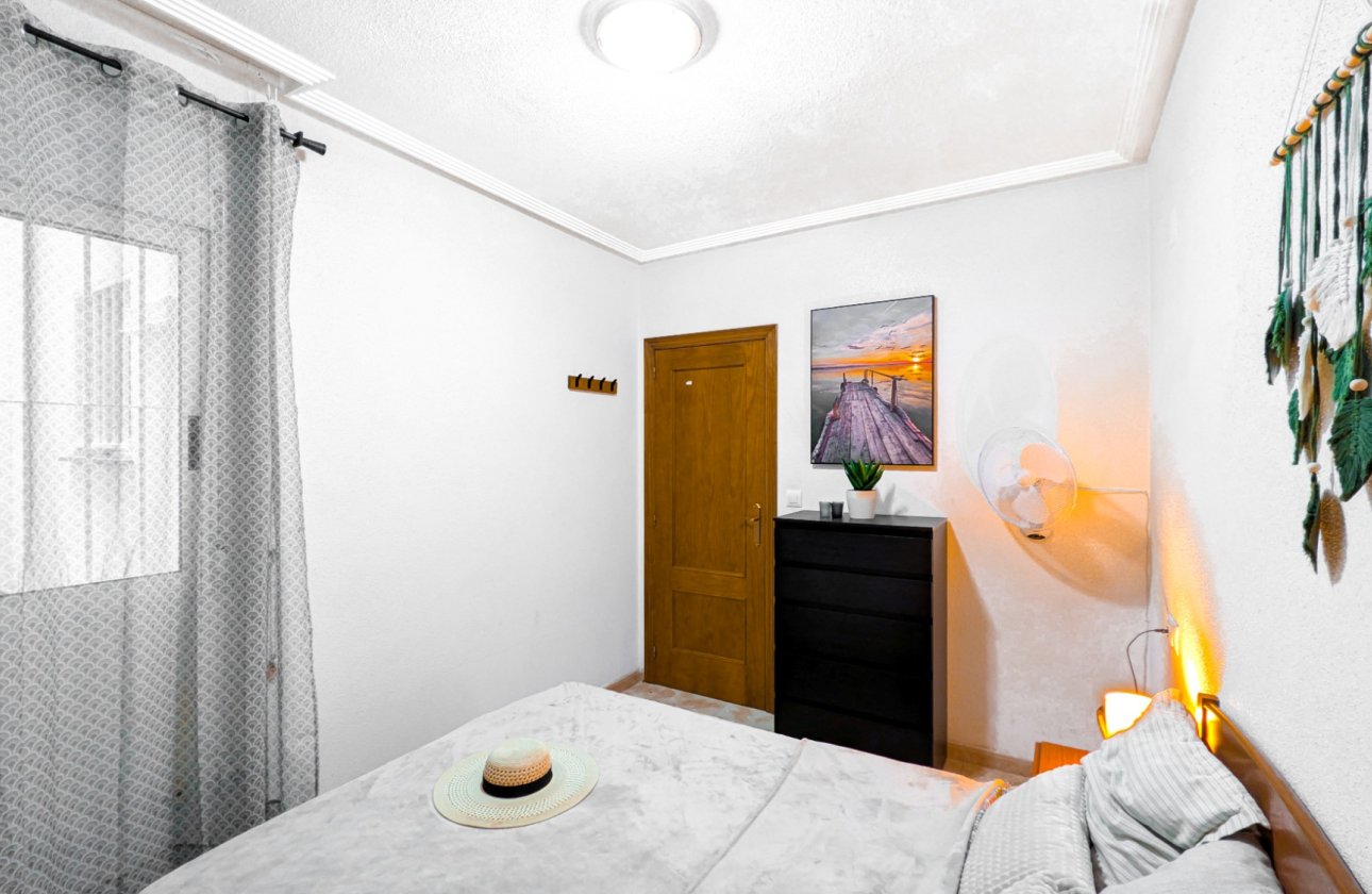 Herverkoop - Appartement -
Torrevieja - Costa Blanca