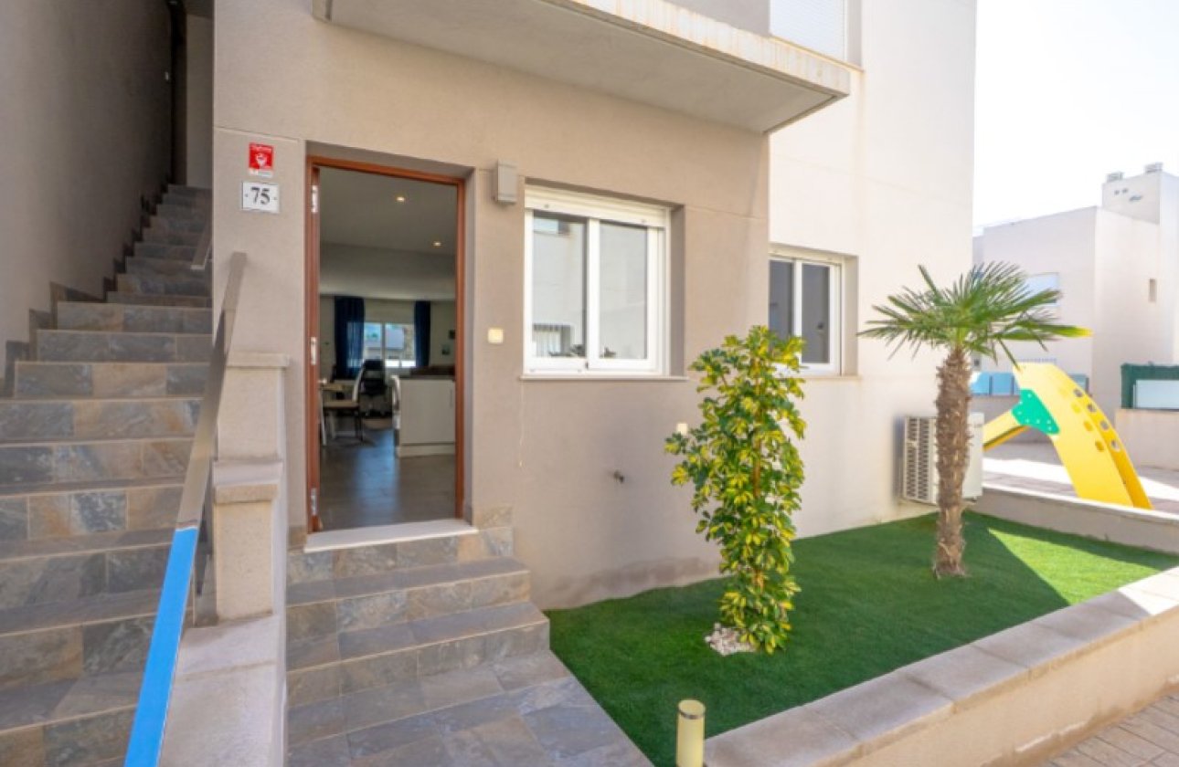 Herverkoop - Appartement -
Torrevieja - Costa Blanca
