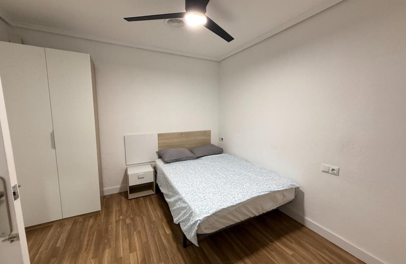 Herverkoop - Appartement -
Torrevieja - Costa Blanca