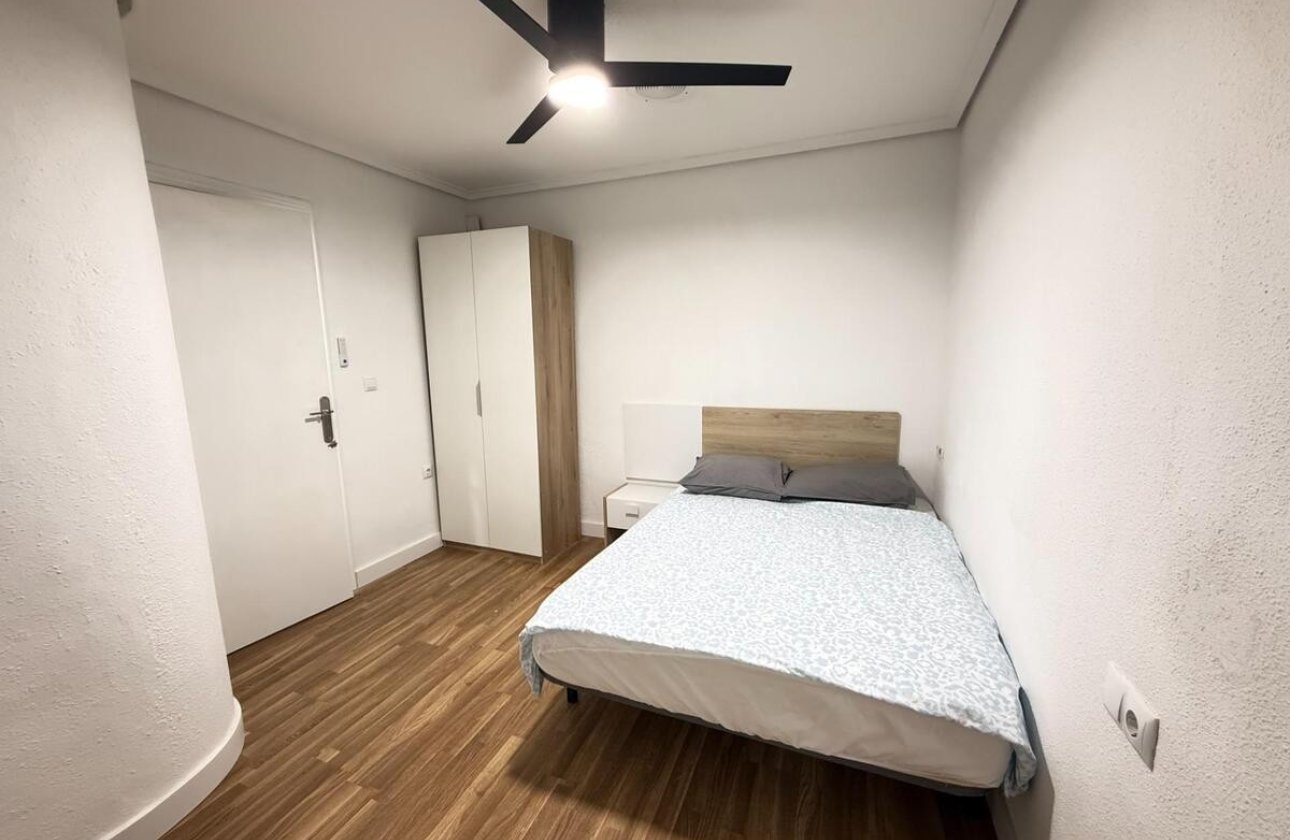 Herverkoop - Appartement -
Torrevieja - Costa Blanca