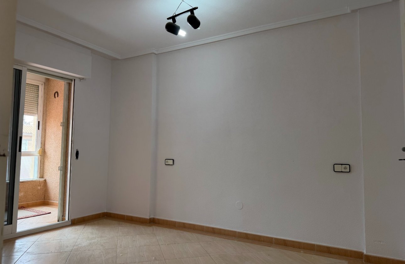 Herverkoop - Appartement -
Torrevieja - Costa Blanca