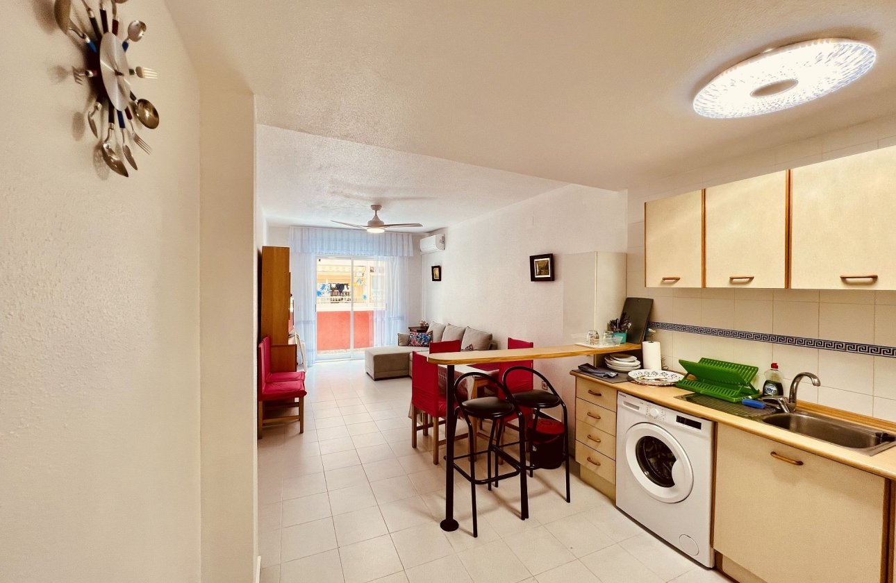 Herverkoop - Appartement -
Torrevieja - Costa Blanca