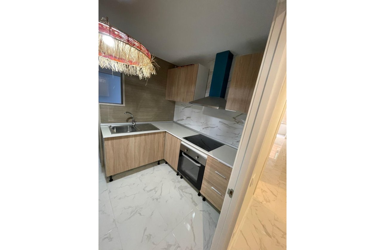 Herverkoop - Appartement -
Torrevieja - Costa Blanca