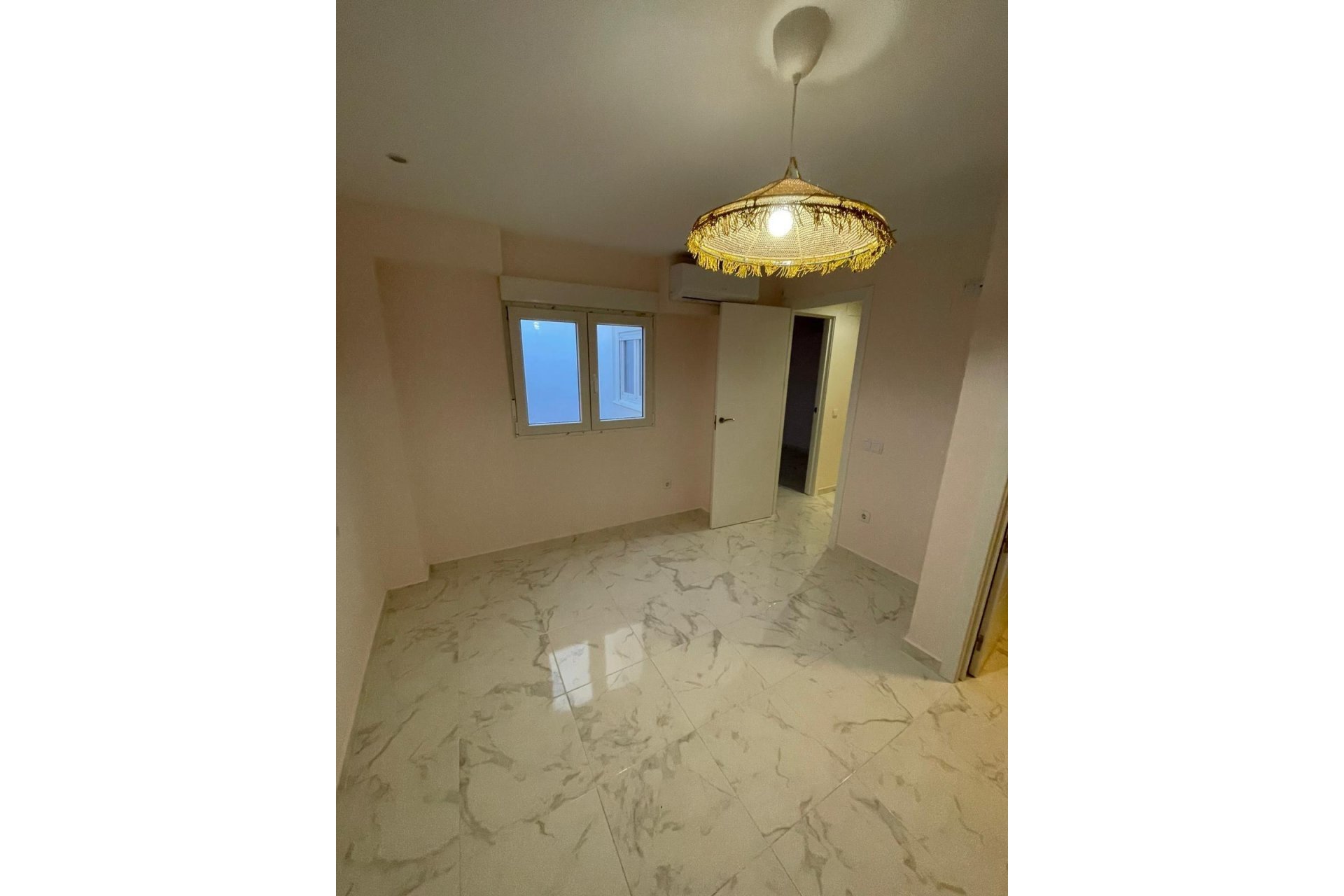 Herverkoop - Appartement -
Torrevieja - Costa Blanca