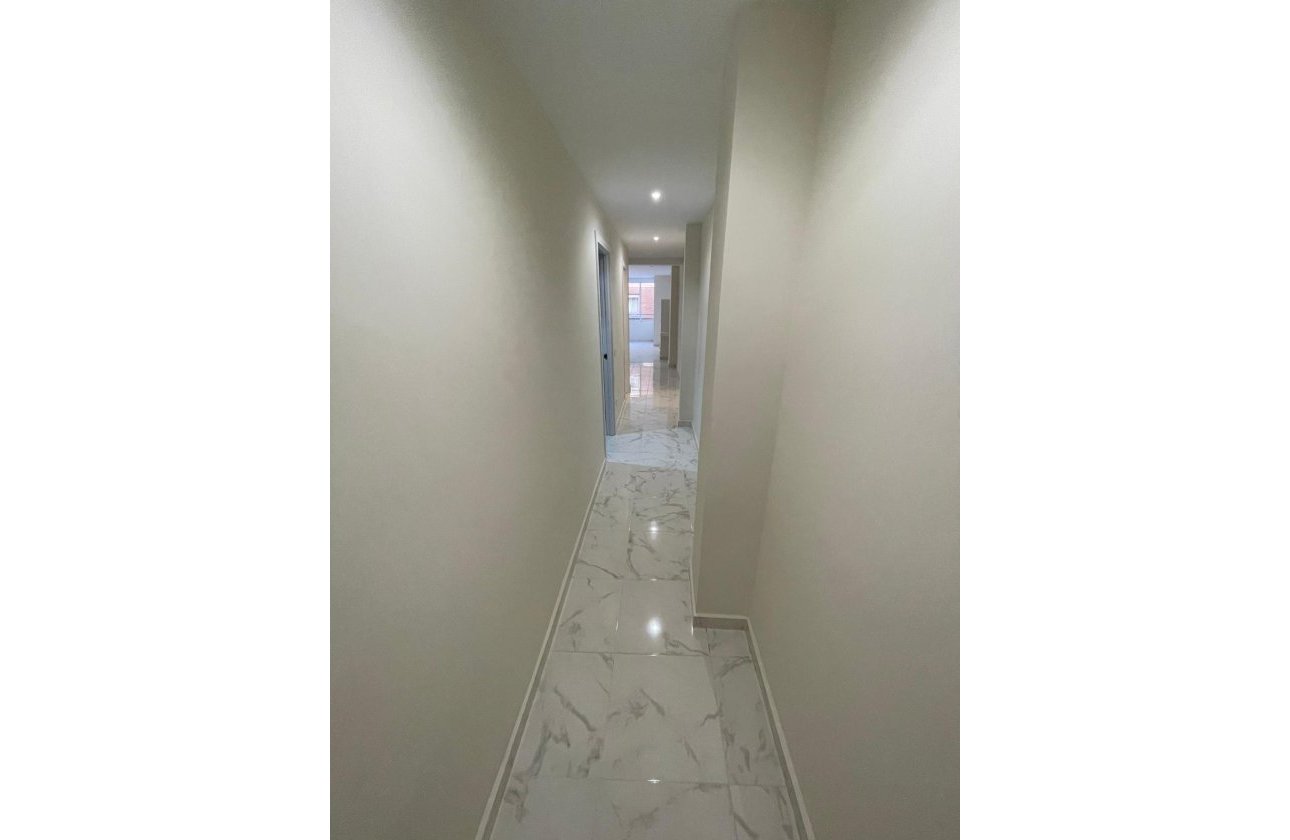 Herverkoop - Appartement -
Torrevieja - Costa Blanca