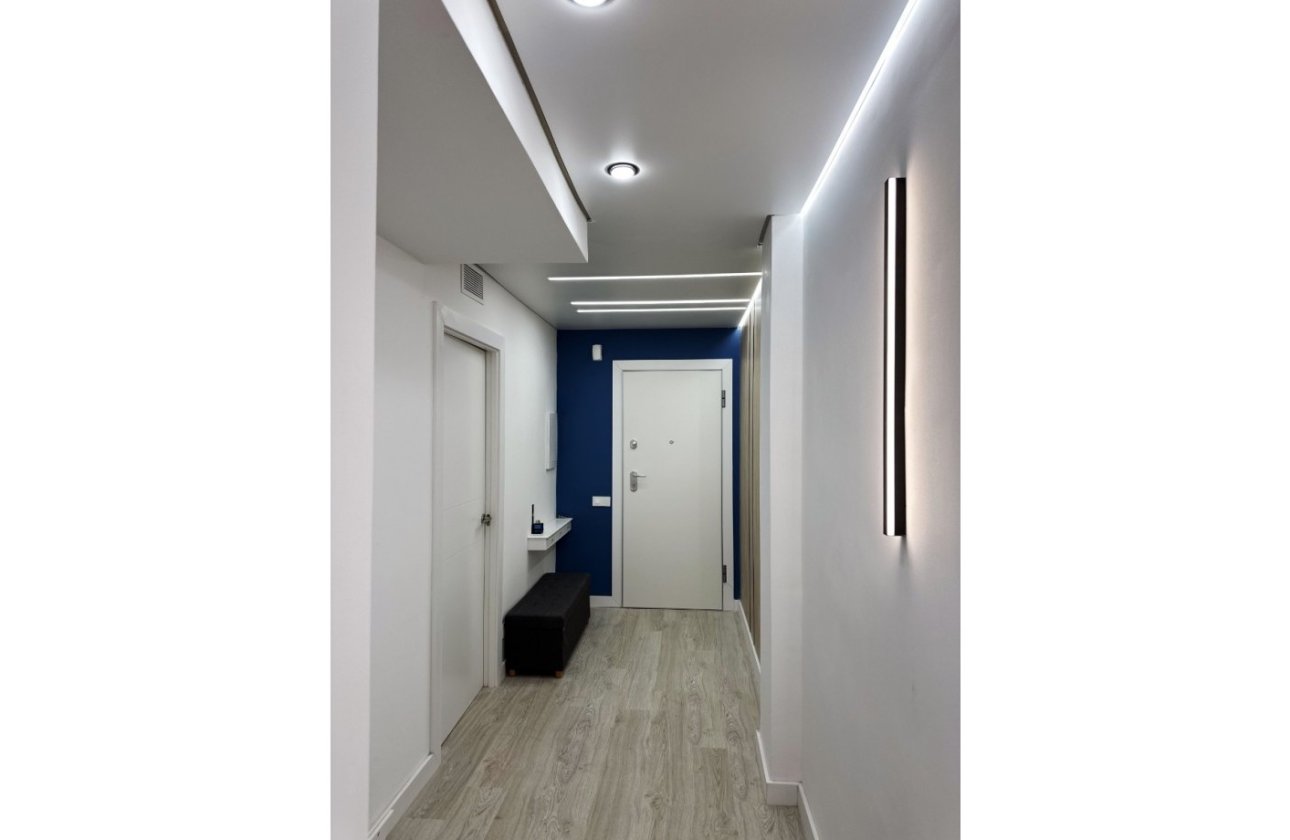 Herverkoop - Appartement -
Torrevieja - Costa Blanca