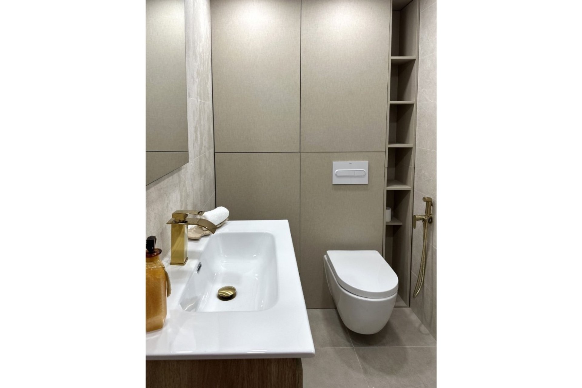 Herverkoop - Appartement -
Torrevieja - Costa Blanca