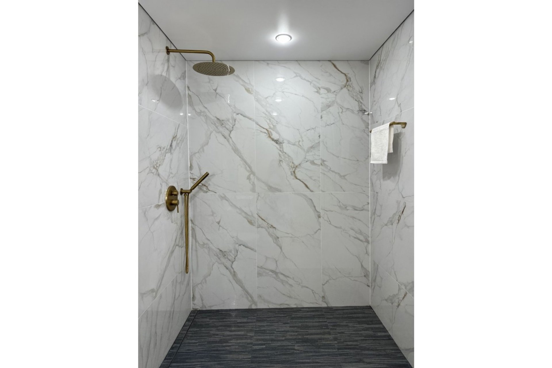 Herverkoop - Appartement -
Torrevieja - Costa Blanca