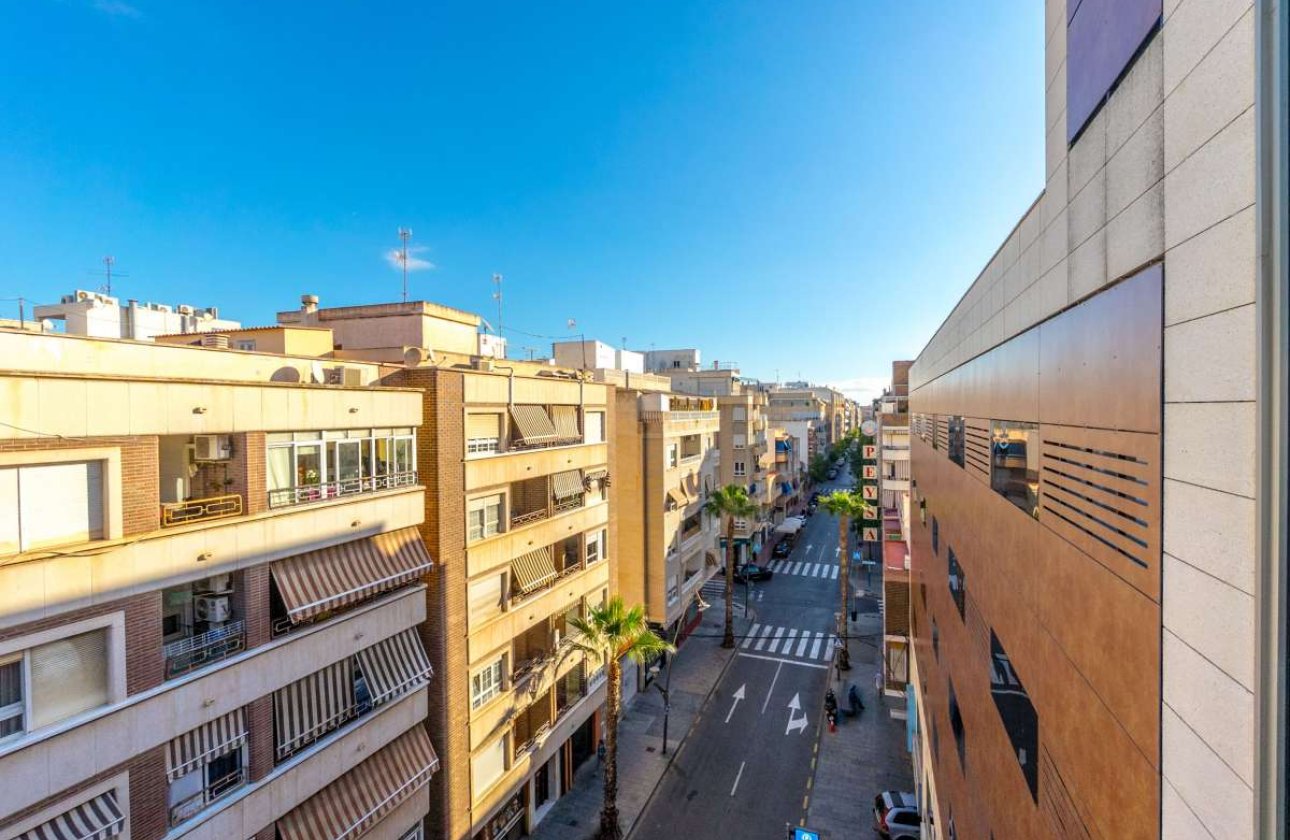 Herverkoop - Appartement -
Torrevieja - Costa Blanca