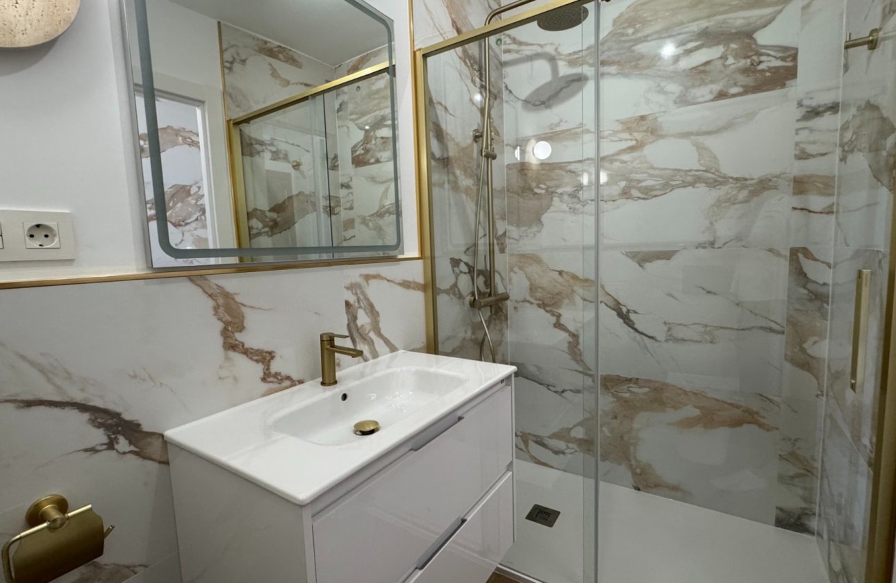 Herverkoop - Appartement -
Torrevieja - Costa Blanca