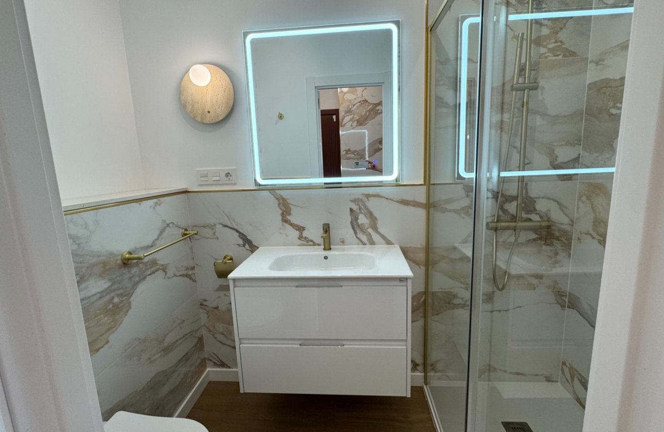 Herverkoop - Appartement -
Torrevieja - Costa Blanca