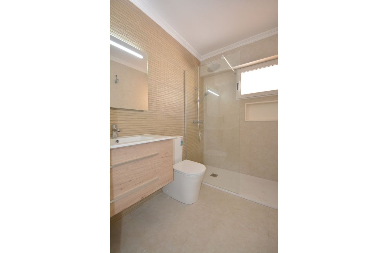 Herverkoop - Appartement -
Torrevieja - Costa Blanca