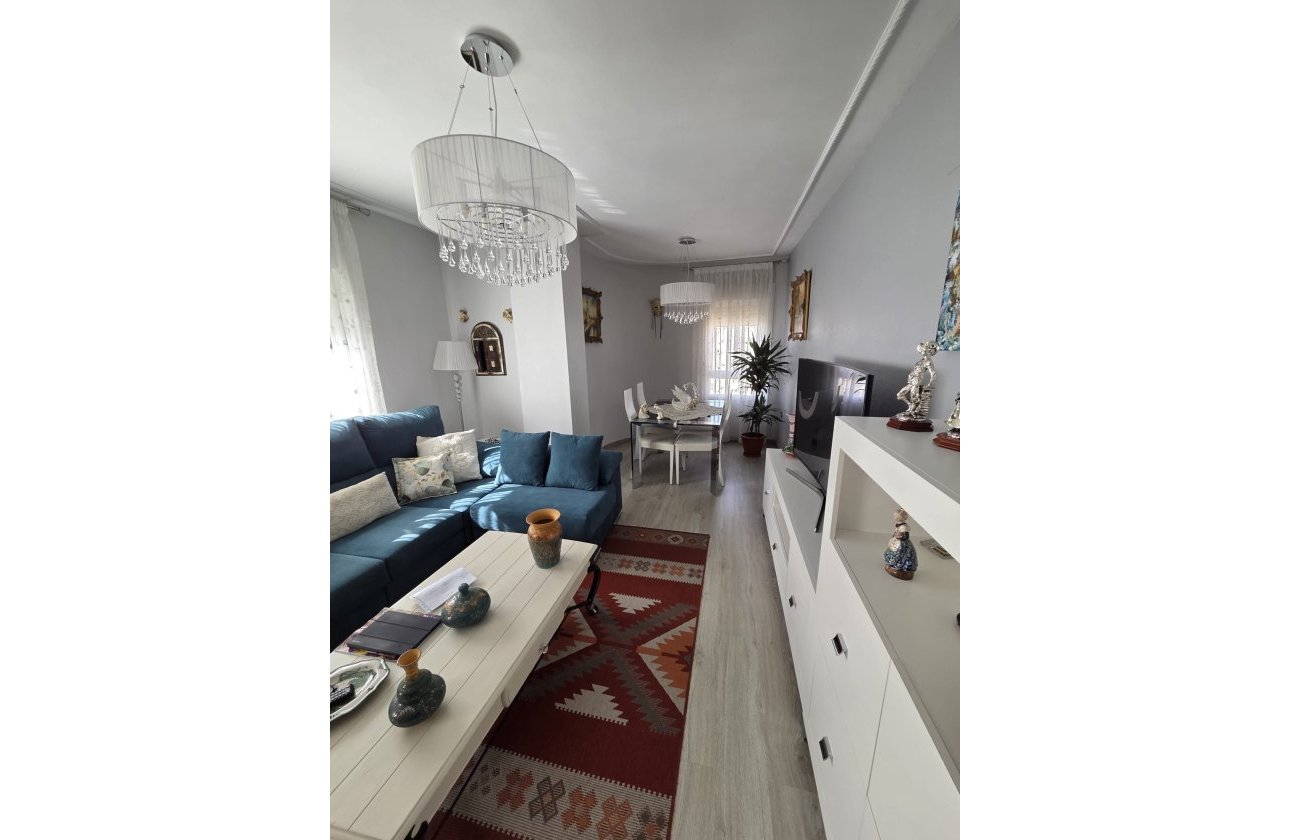 Herverkoop - Appartement -
Torrevieja - Costa Blanca