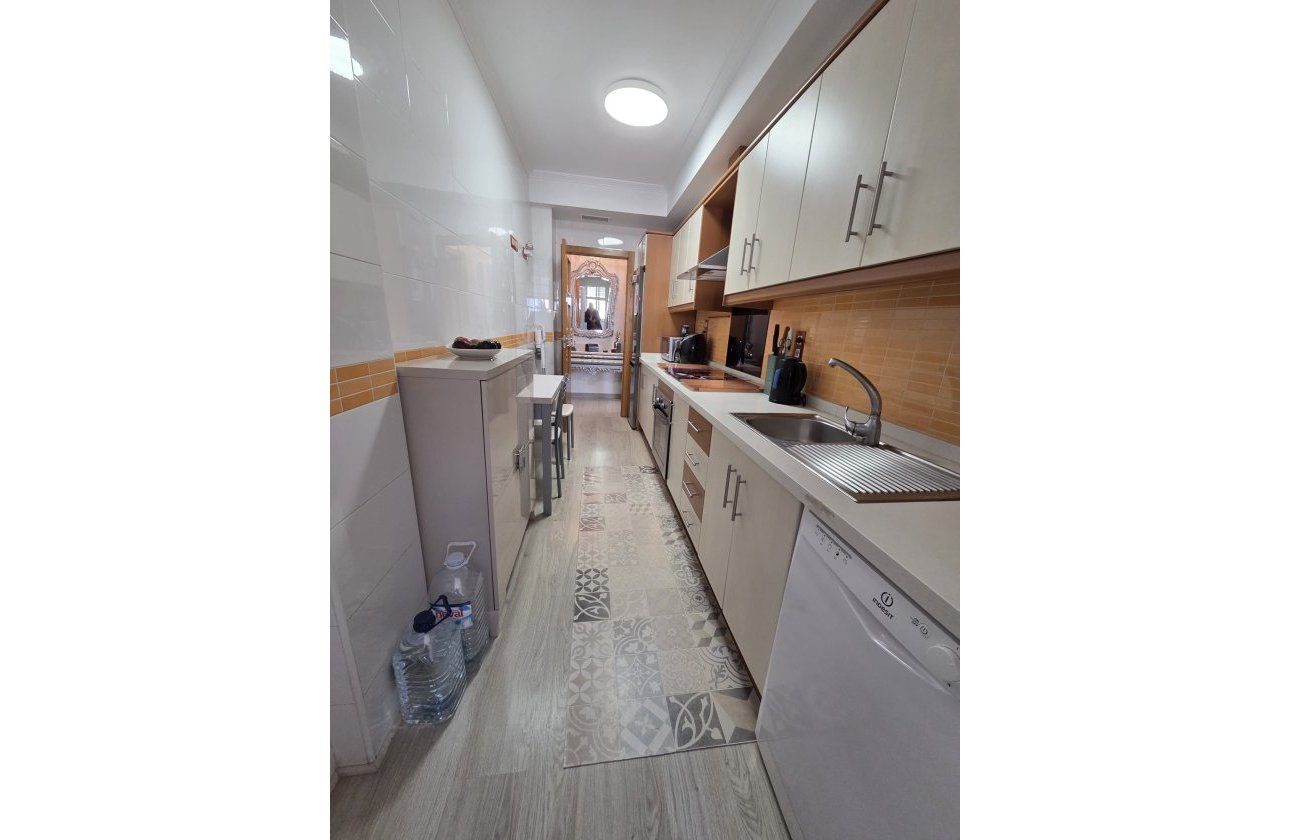 Herverkoop - Appartement -
Torrevieja - Costa Blanca