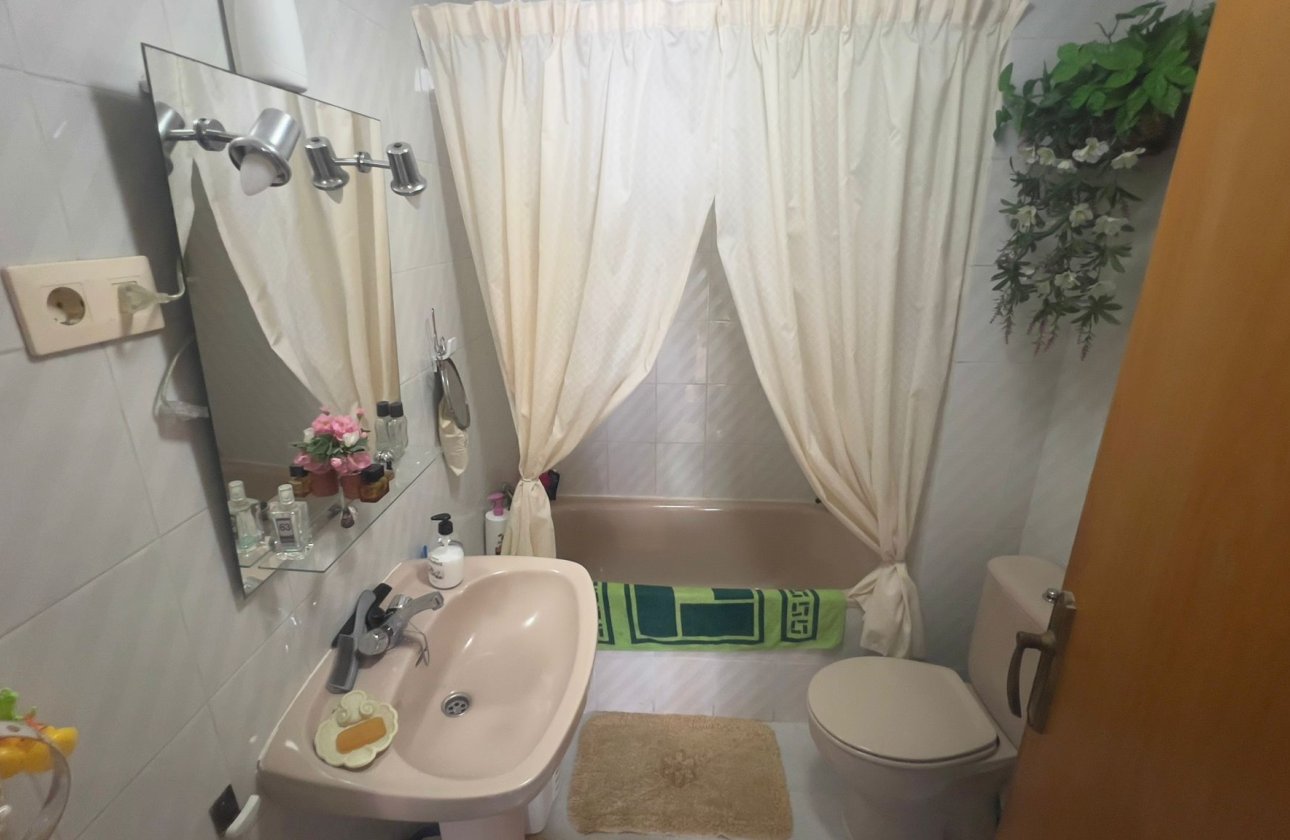 Herverkoop - Appartement -
Torrevieja - Costa Blanca