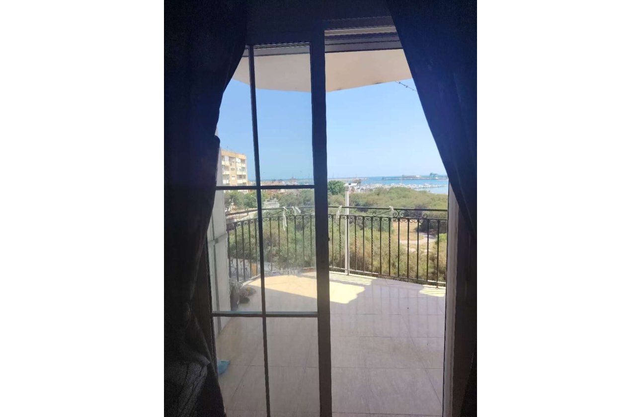 Herverkoop - Appartement -
Torrevieja - Costa Blanca