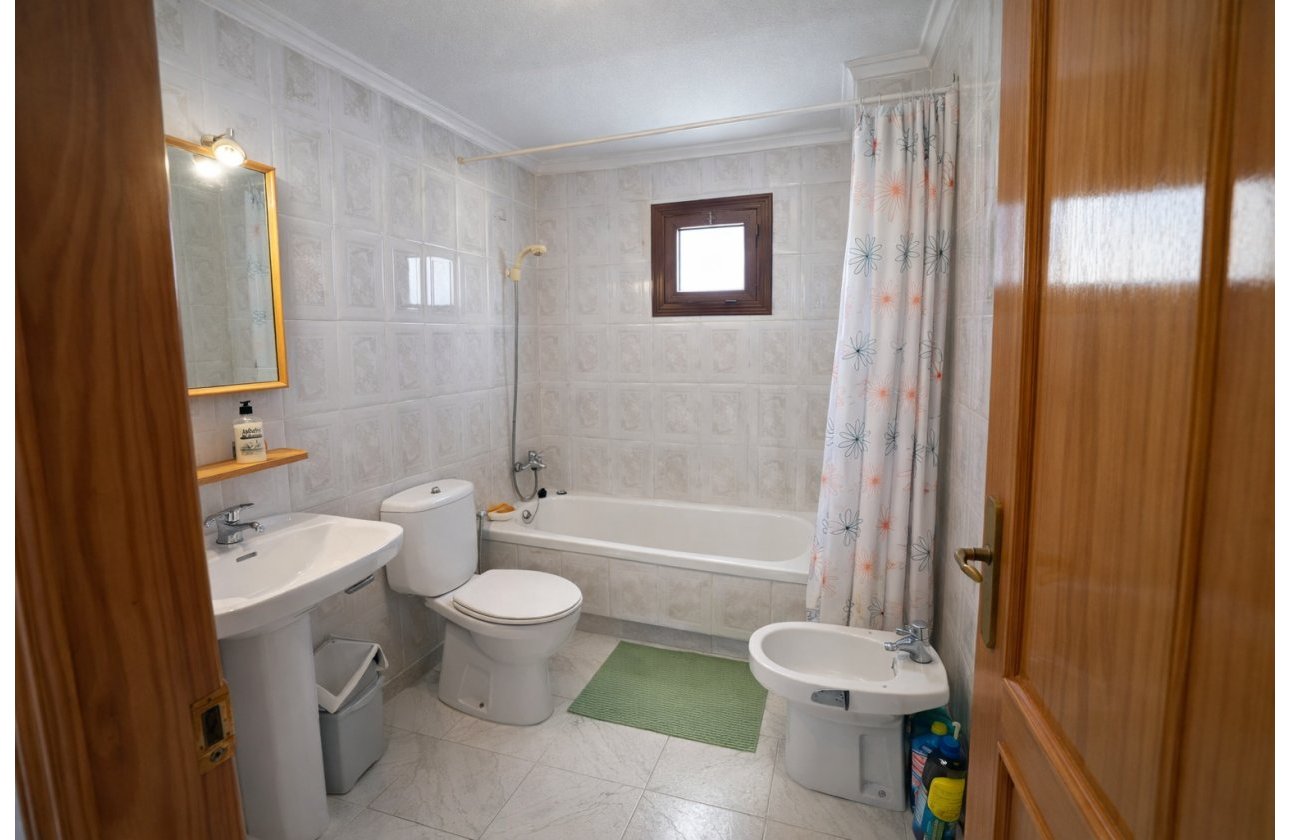 Herverkoop - Appartement -
Torrevieja - Costa Blanca