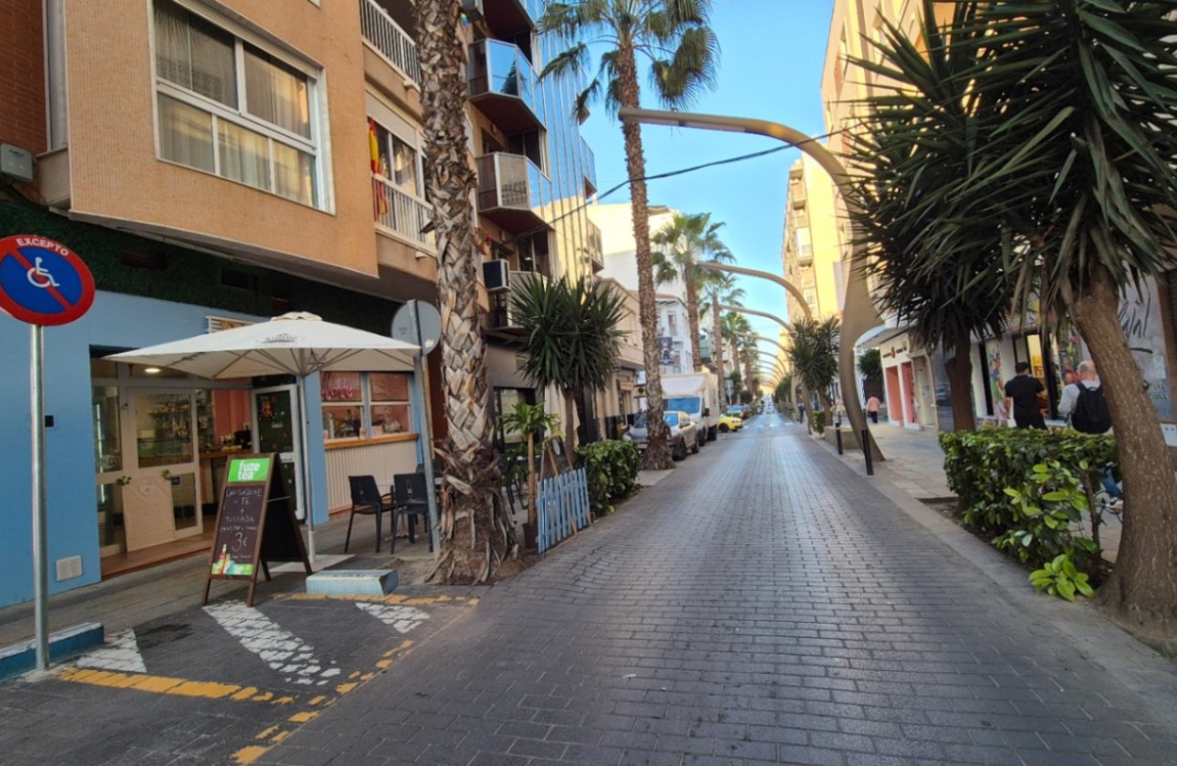 Herverkoop - Appartement -
Torrevieja - Costa Blanca