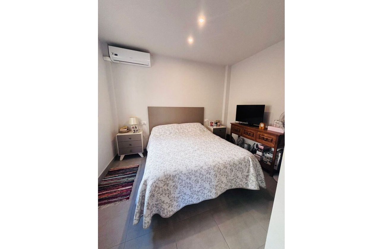 Herverkoop - Appartement -
Torrevieja - Costa Blanca