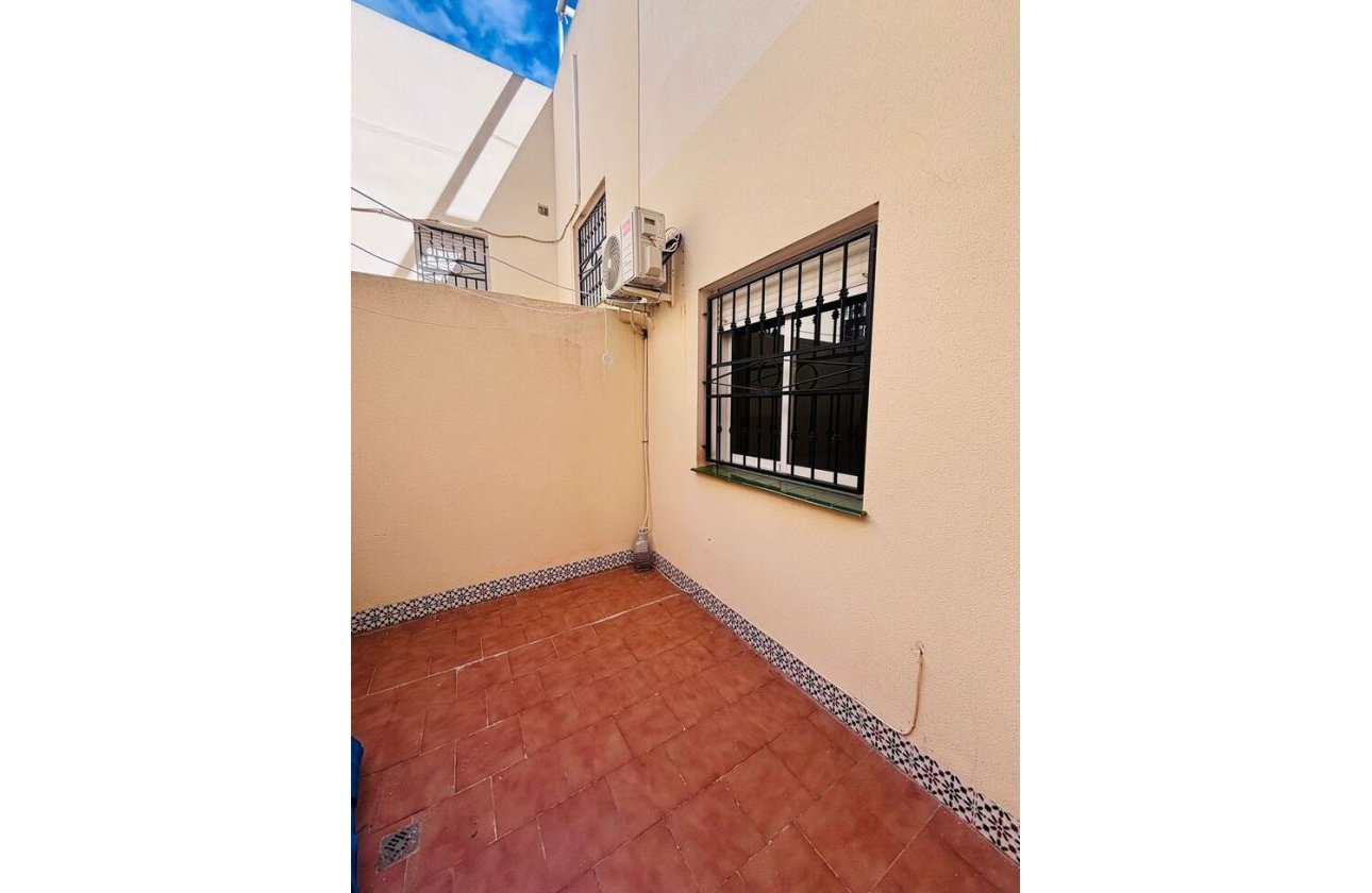 Herverkoop - Appartement -
Torrevieja - Costa Blanca