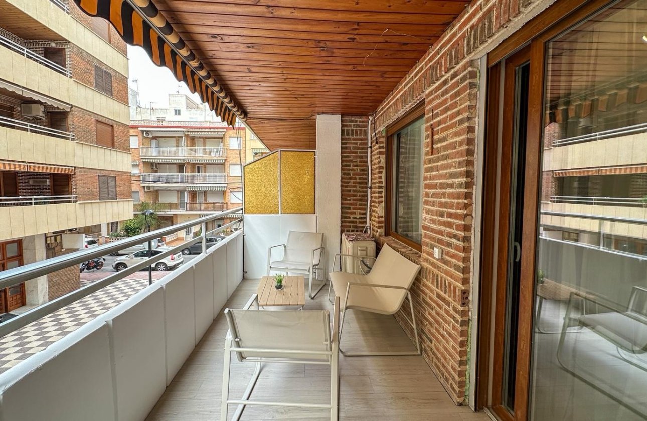 Herverkoop - Appartement -
Torrevieja - Costa Blanca