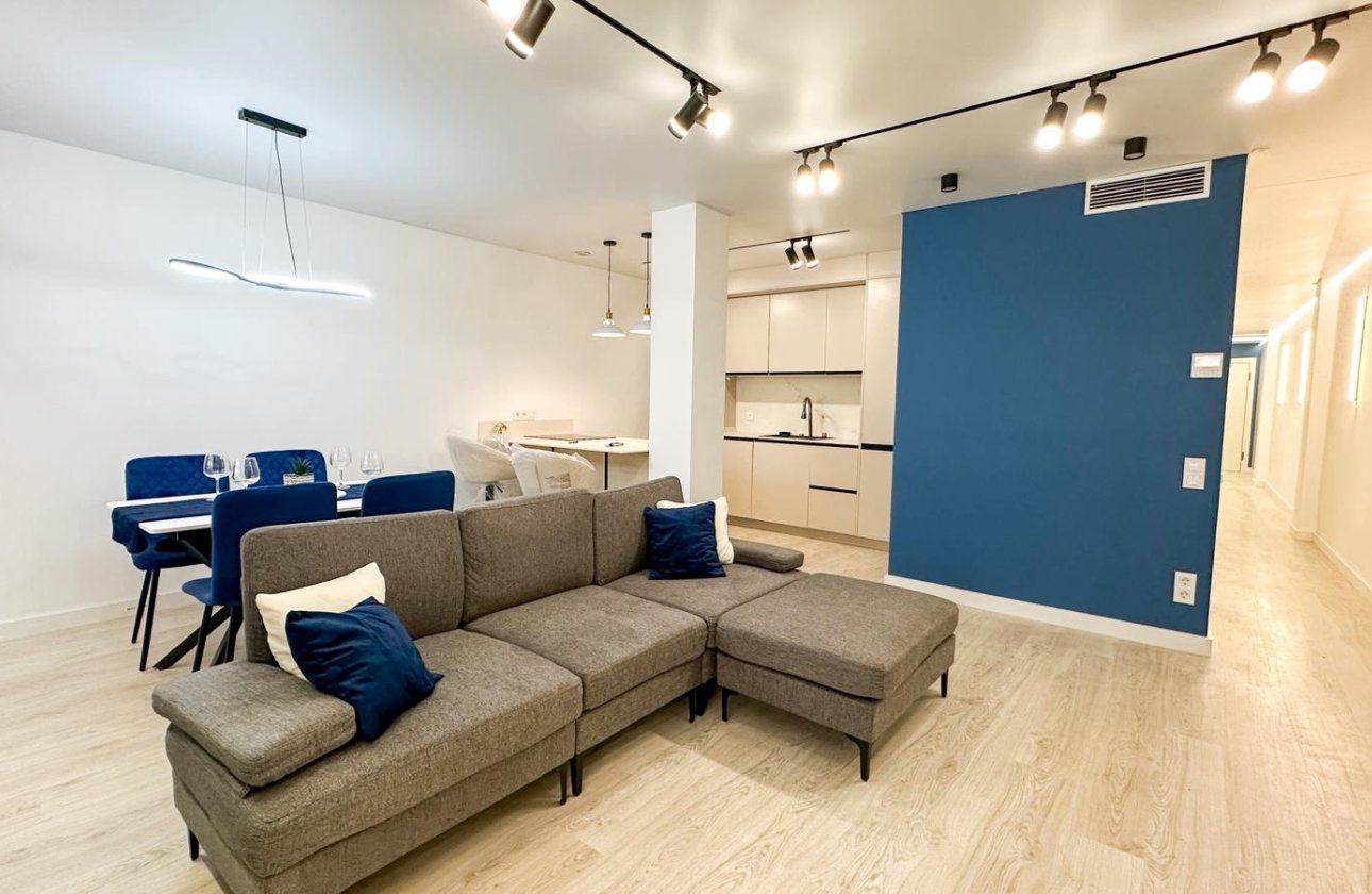 Herverkoop - Appartement -
Torrevieja - Costa Blanca