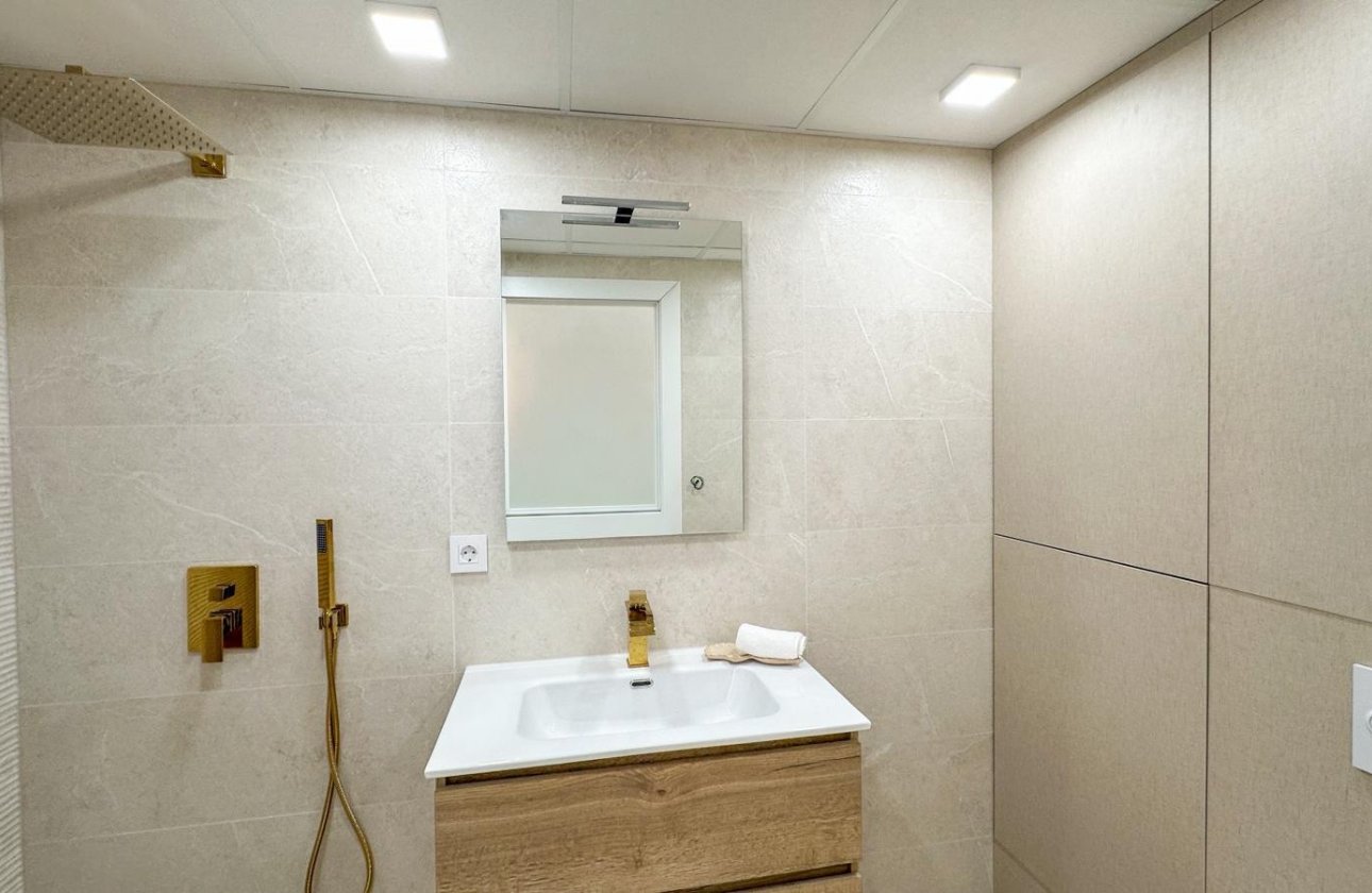 Herverkoop - Appartement -
Torrevieja - Costa Blanca