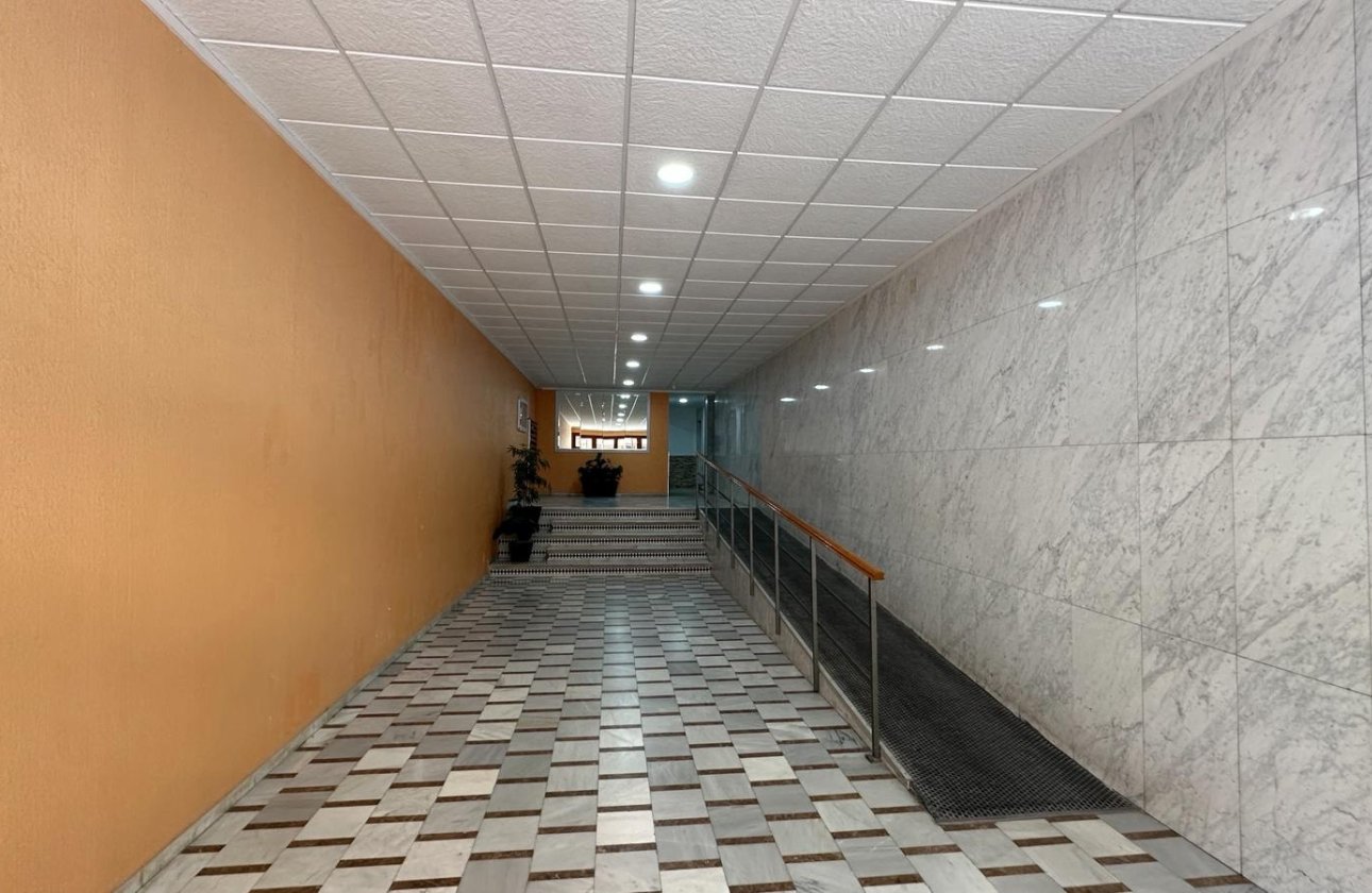 Herverkoop - Appartement -
Torrevieja - Costa Blanca