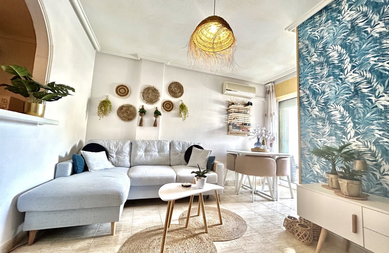 Herverkoop - Appartement -
Torrevieja - Costa Blanca