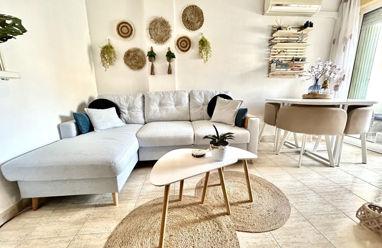 Herverkoop - Appartement -
Torrevieja - Costa Blanca