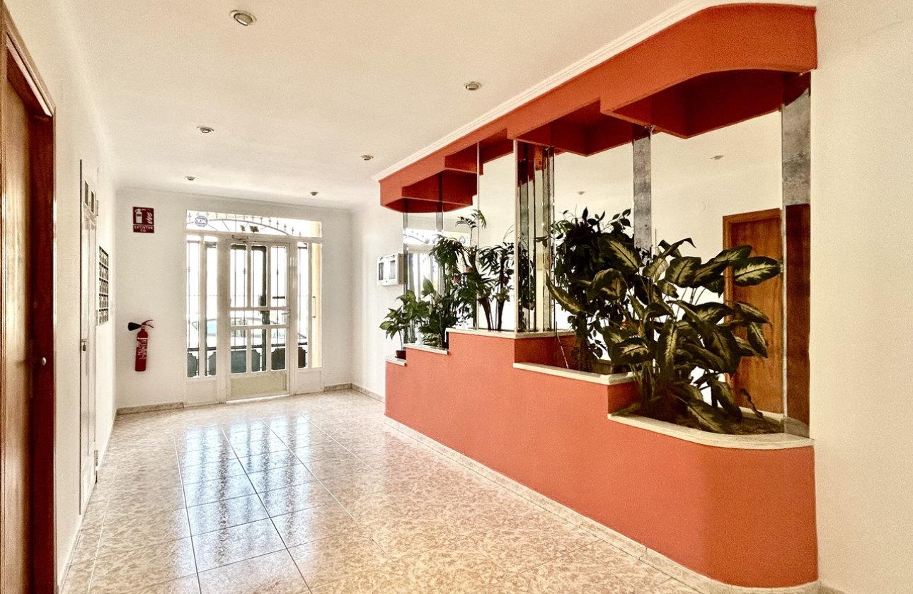 Herverkoop - Appartement -
Torrevieja - Costa Blanca