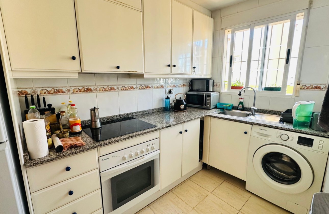 Herverkoop - Appartement -
Torrevieja - Costa Blanca