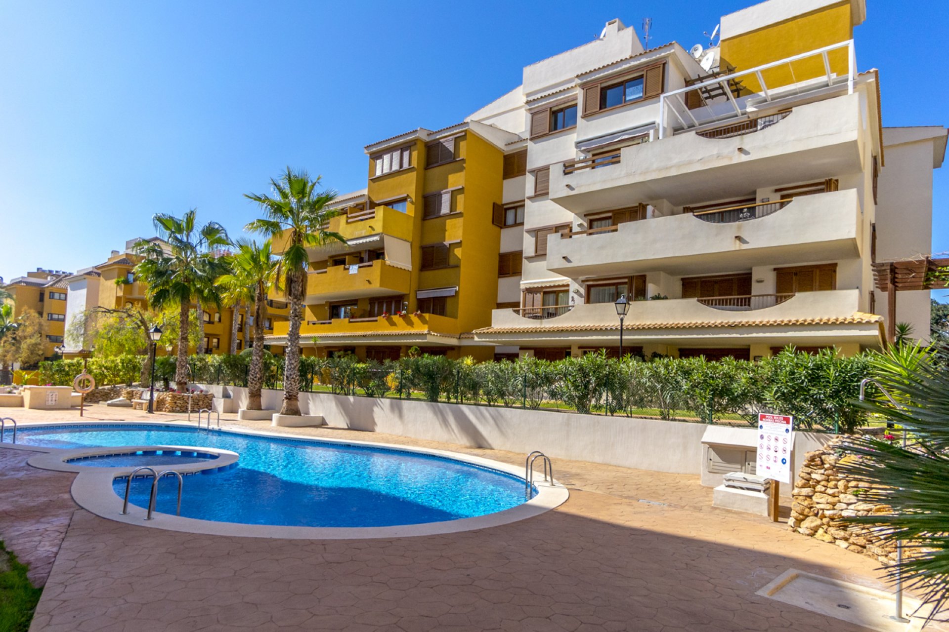 Herverkoop - Appartement -
Torrevieja - Costa Blanca