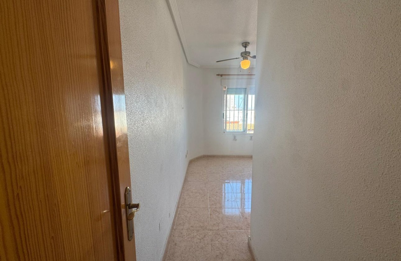 Herverkoop - Appartement -
Torrevieja - Costa Blanca