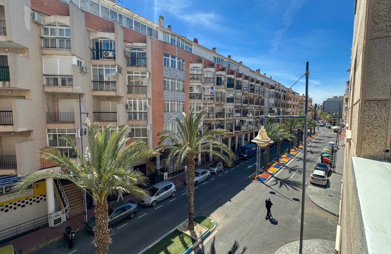 Herverkoop - Appartement -
Torrevieja - Costa Blanca